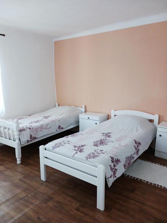 Apartman Kristina ชาพลินา ภายนอก รูปภาพ